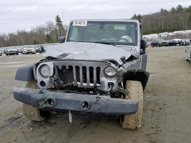 1C4AJWAG1FL738848 - 2015 JEEP WRANGLER S GRAY photo 9