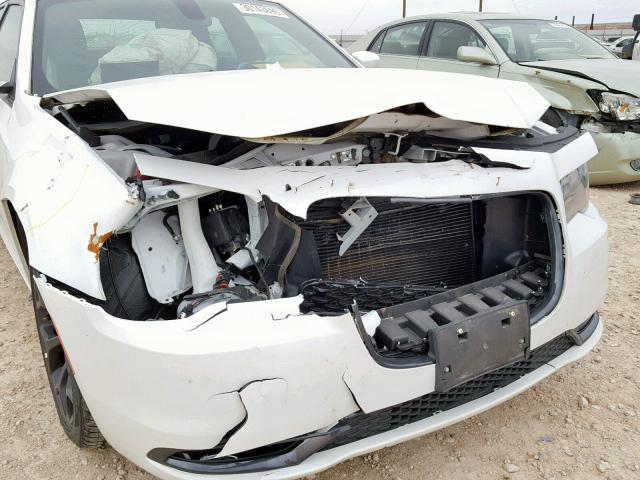 2C3CCABG6KH555431 - 2019 CHRYSLER 300 S WHITE photo 9