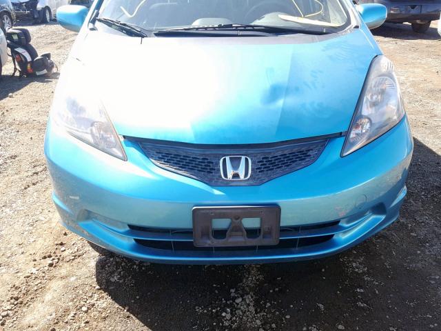 JHMGE8G38DC053160 - 2013 HONDA FIT TURQUOISE photo 9