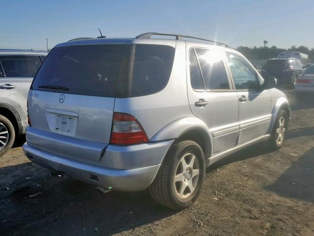 4JGAB54E51A264663 - 2001 MERCEDES-BENZ ML 320 GRAY photo 4