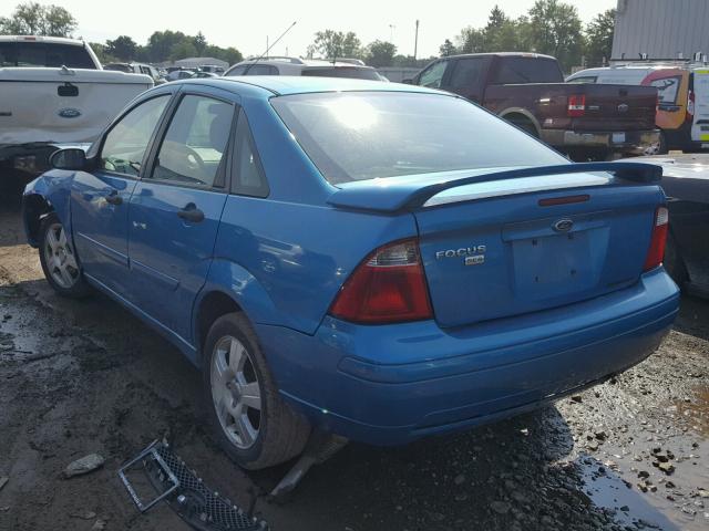 1FAHP34N57W113669 - 2007 FORD FOCUS ZX4 BLUE photo 3