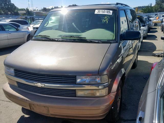 1GNDM19W5YB117907 - 2000 CHEVROLET ASTRO BROWN photo 2