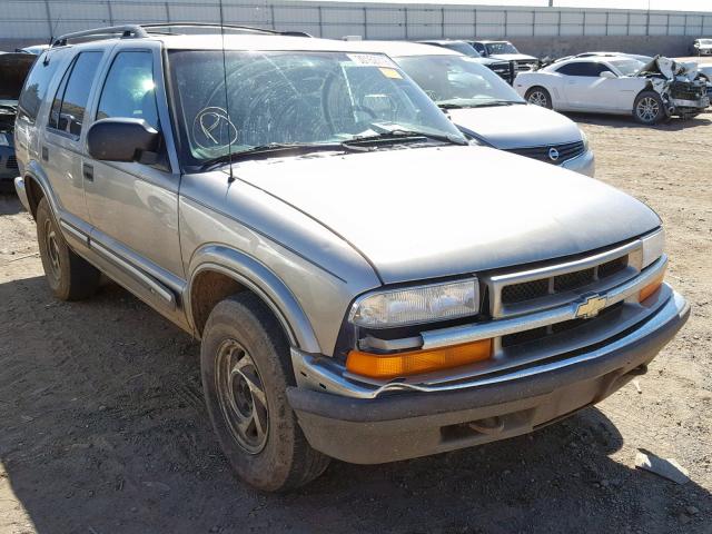 1GNDT13W012134762 - 2001 CHEVROLET BLAZER SILVER photo 1