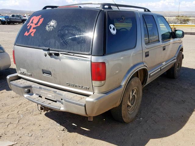 1GNDT13W012134762 - 2001 CHEVROLET BLAZER SILVER photo 4