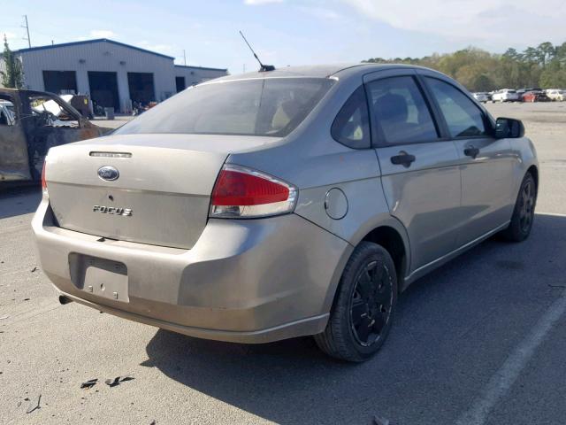 1FAHP34N38W261174 - 2008 FORD FOCUS S/SE GRAY photo 4