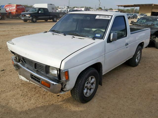 1N6SD11SXVC417485 - 1997 NISSAN TRUCK BASE WHITE photo 2