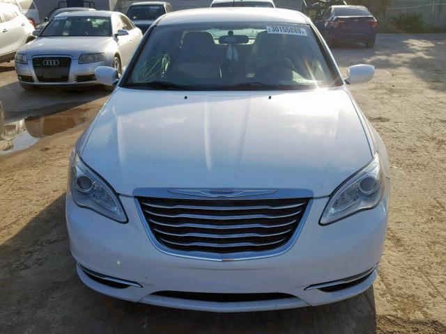 1C3CCBAB5DN761720 - 2013 CHRYSLER 200 LX WHITE photo 9