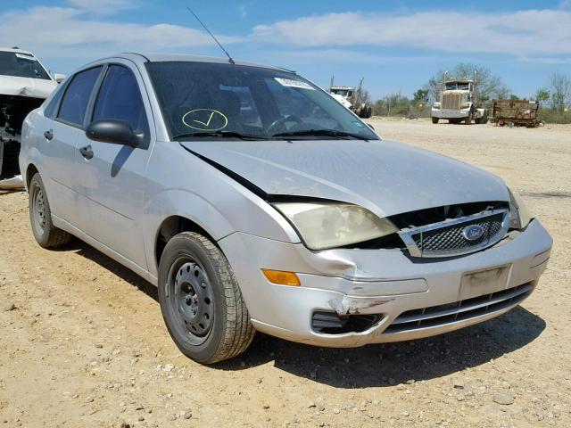 1FAFP34N47W196163 - 2007 FORD FOCUS ZX4 SILVER photo 1