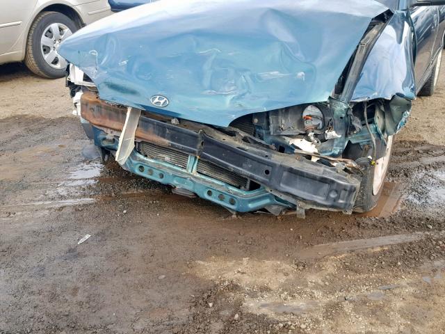 KMHVF14N0TU287591 - 1996 HYUNDAI ACCENT BAS GREEN photo 9