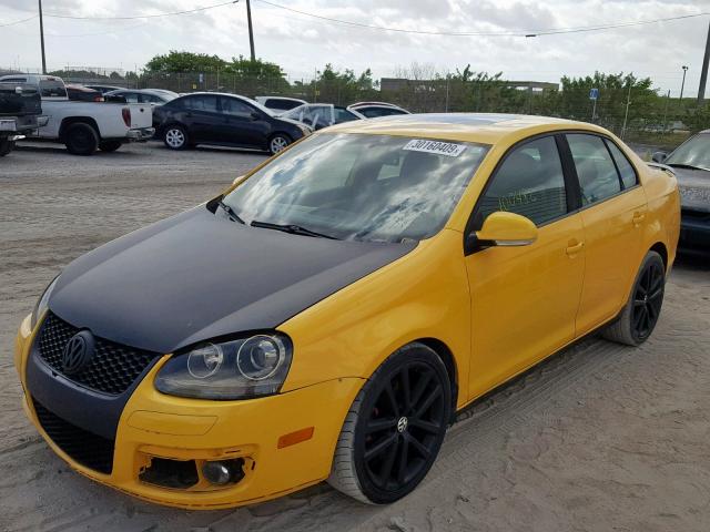 3VWWJ71K97M169910 - 2007 VOLKSWAGEN JETTA GLI YELLOW photo 2