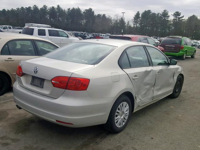 3VW2K7AJ1BM052009 - 2011 VOLKSWAGEN JETTA BASE BEIGE photo 4