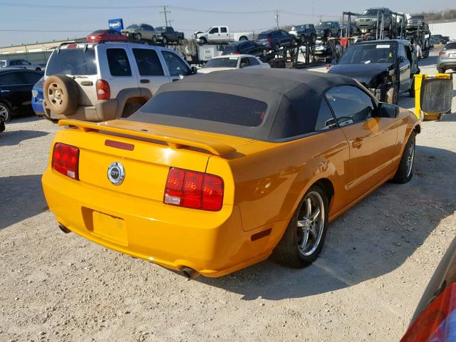 1ZVFT85H275198329 - 2007 FORD MUSTANG GT ORANGE photo 4