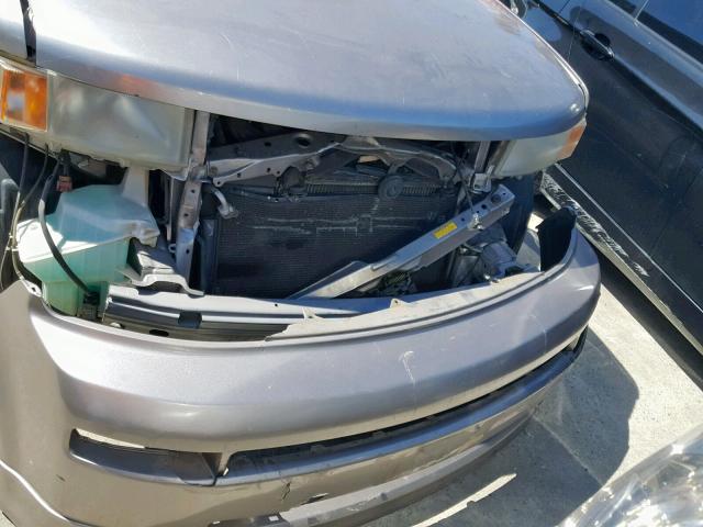 JTLKT324964092412 - 2006 TOYOTA SCION XB 银色 照片 9