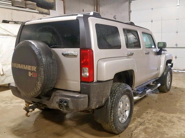 5GTDN136668225034 - 2006 HUMMER H3 GRAY photo 4