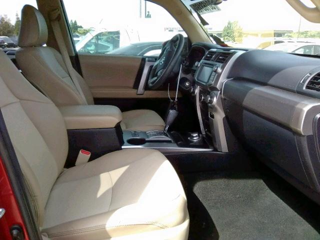 JTEBU5JR5H5447232 - 2017 TOYOTA 4RUNNER SR BURGUNDY photo 5