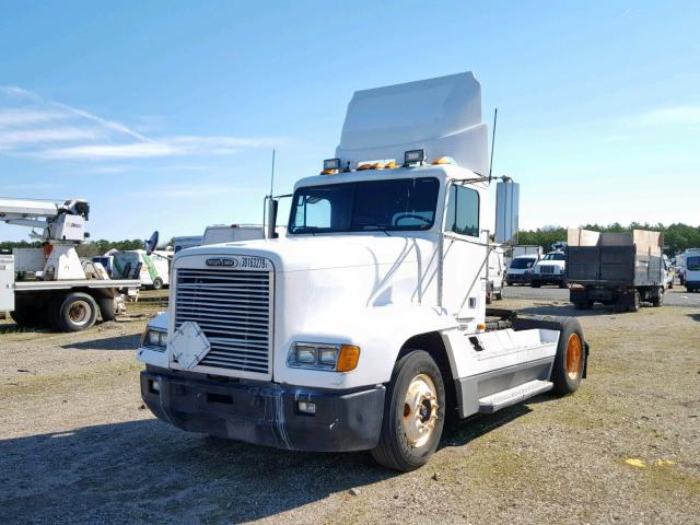 1FUWDMDA4YPF77766 - 2000 FREIGHTLINER CONVENTION WHITE photo 2