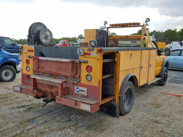 1FDAF56Y06EA28837 - 2006 FORD F550 SUPER YELLOW photo 4