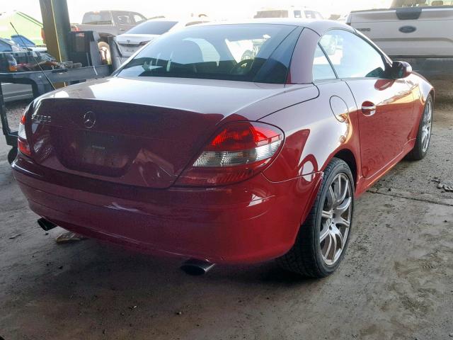 WDBWK56FX5F042742 - 2005 MERCEDES-BENZ SLK 350 RED photo 4