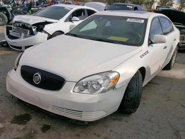 1G4HR57Y16U132621 - 2006 BUICK LUCERNE CX WHITE photo 2