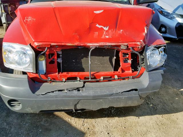 1D7HE28K65S235834 - 2005 DODGE DAKOTA QUA RED photo 7