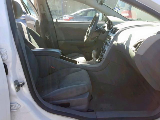 1G1ZC5EB4AF172884 - 2010 CHEVROLET MALIBU 1LT თეთრი ფოტო 5