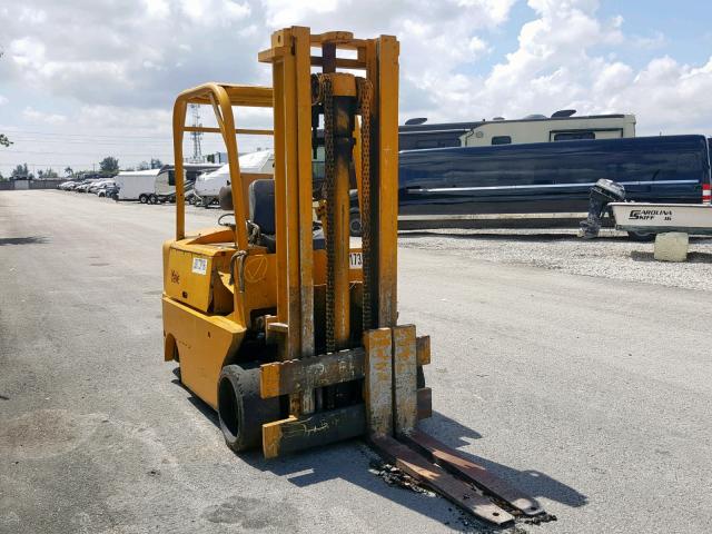 R328944 - 1995 YALE FORKLIFT YELLOW photo 1