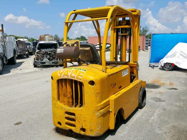 R328944 - 1995 YALE FORKLIFT YELLOW photo 4