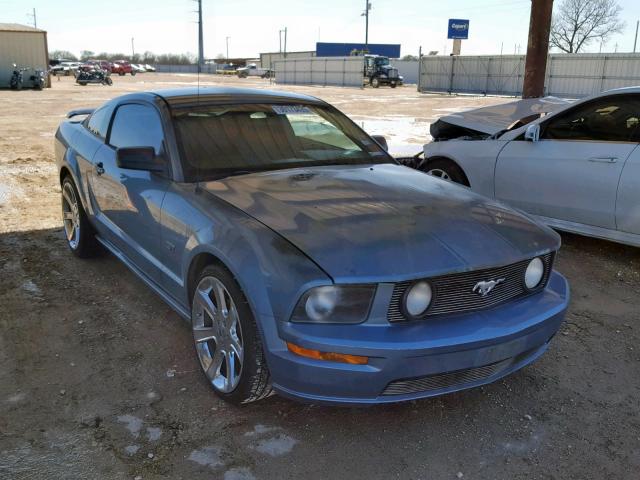 1ZVFT82H355201286 - 2005 FORD MUSTANG GT BLUE photo 1