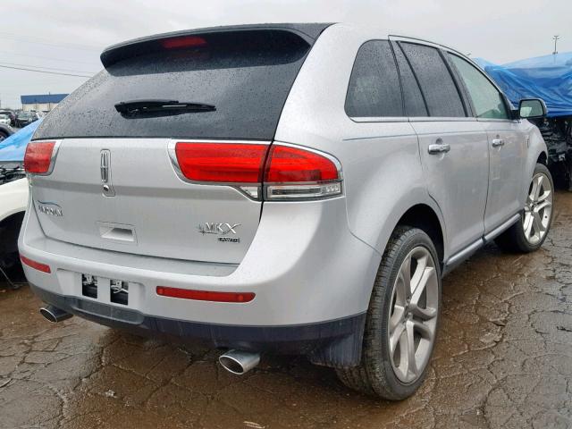 2LMDJ8JK2DBL26268 - 2013 LINCOLN MKX SILVER photo 4