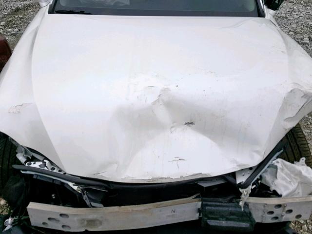 JTHCF1D28E5011575 - 2014 LEXUS IS 250 WHITE photo 7