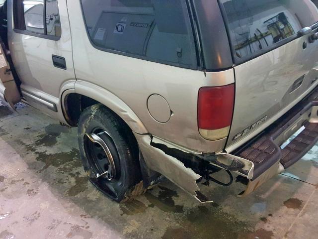 1GNDT13W412106737 - 2001 CHEVROLET BLAZER TAN photo 9