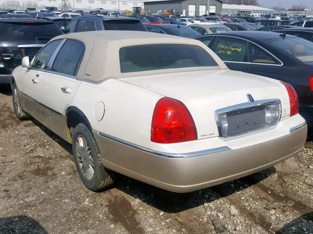 1LNHM83V36Y634891 - 2006 LINCOLN TOWN CAR D WHITE photo 3