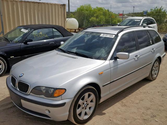 WBAEP33462PF00725 - 2002 BMW 325 XIT SILVER photo 2