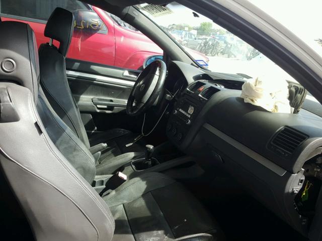 WVWEV71K56W075640 - 2006 VOLKSWAGEN NEW GTI WHITE photo 5