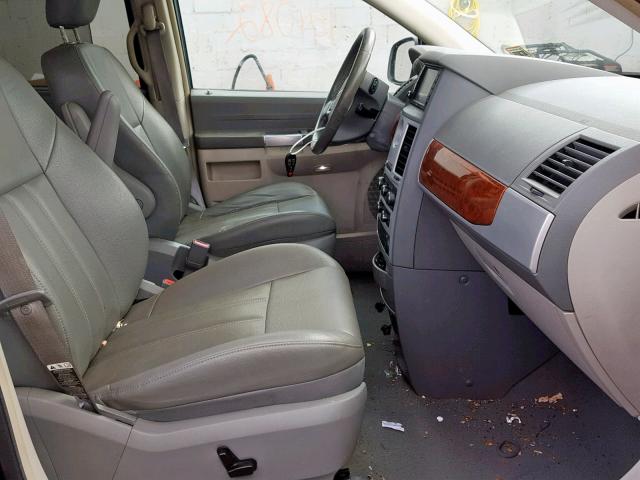 2A8HR54P78R821166 - 2008 CHRYSLER TOWN & COU BLUE photo 5