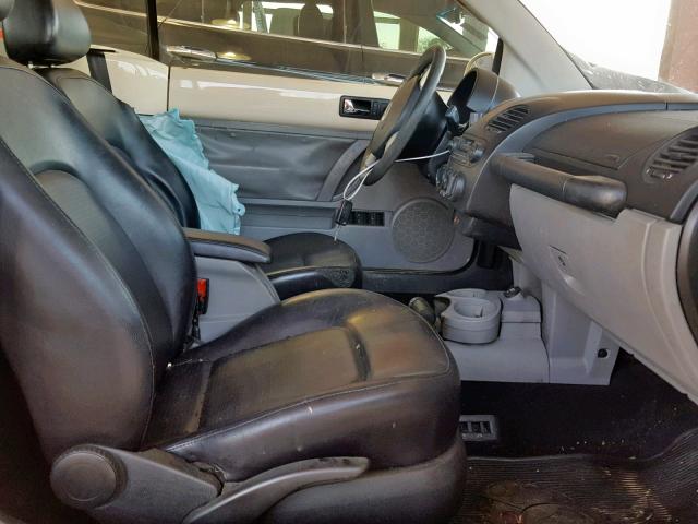 3VWCK21Y63M309848 - 2003 VOLKSWAGEN NEW BEETLE თეთრი ფოტო 5