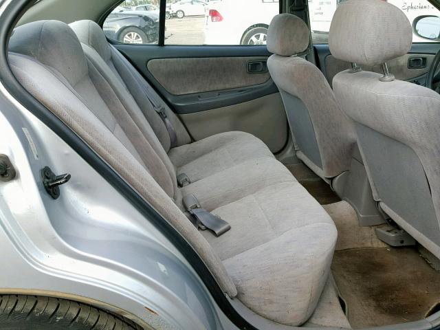 1N4DL01D2WC265820 - 1998 NISSAN ALTIMA XE SILVER photo 6