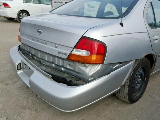 1N4DL01D2WC265820 - 1998 NISSAN ALTIMA XE SILVER photo 9