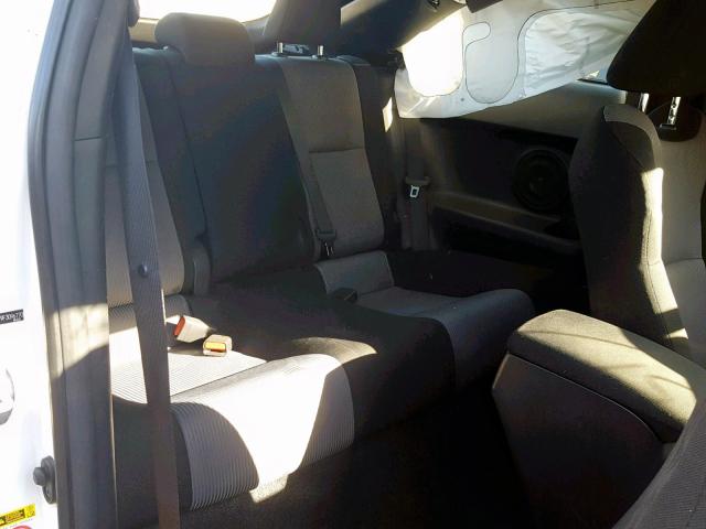 JTKJF5C79F3096770 - 2015 TOYOTA SCION TC თეთრი ფოტო 6