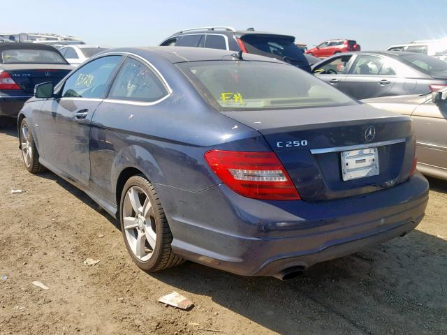 WDDGJ4HB1CF761295 - 2012 MERCEDES-BENZ C 250 BLUE photo 3