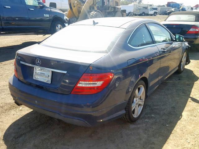 WDDGJ4HB1CF761295 - 2012 MERCEDES-BENZ C 250 BLUE photo 4