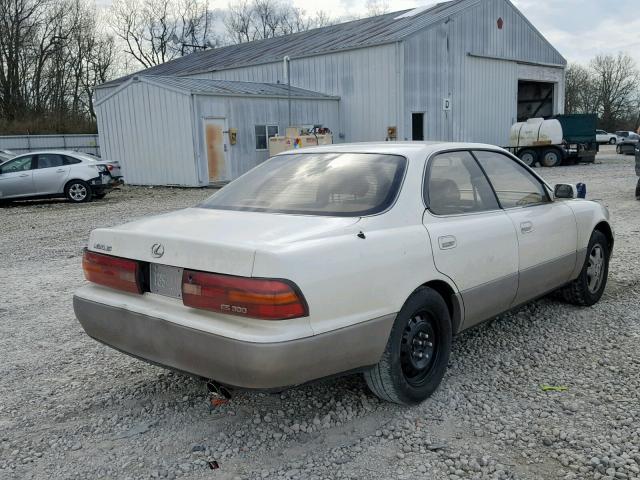 JT8GK13T1R0072082 - 1994 LEXUS ES 300 WHITE photo 4