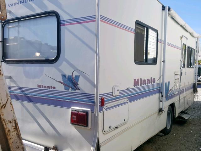 1FDKE30G6SHC11602 - 1996 WINNEBAGO MOTORHOME WHITE photo 4