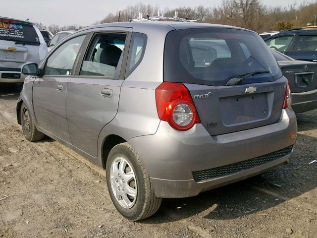 KL1TD66E49B380122 - 2009 CHEVROLET AVEO LS GRAY photo 3