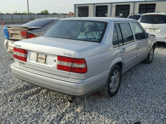 YV1KS9609W1128457 - 1998 VOLVO S90 SILVER photo 4