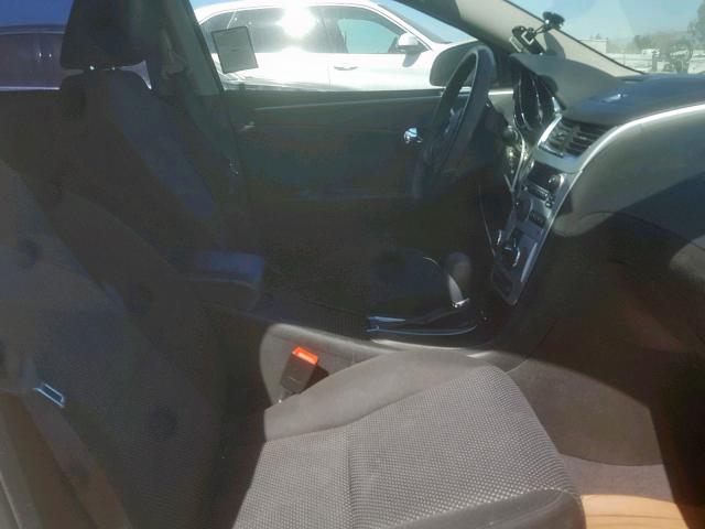 1G1ZC5E04AF249736 - 2010 CHEVROLET MALIBU 1LT WHITE photo 5