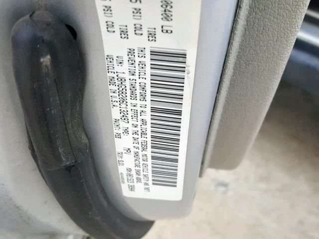 1J8HG58206C132497 - 2006 JEEP COMMANDER GRAY photo 10