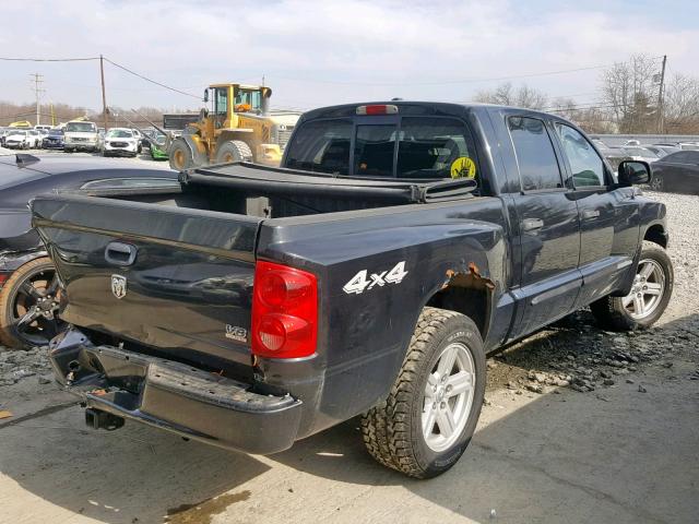 1D7HW48J67S144226 - 2007 DODGE DAKOTA QUA BLACK photo 4