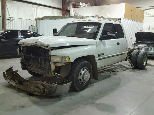 1B7MC33721J550217 - 2001 DODGE RAM 3500 WHITE photo 2