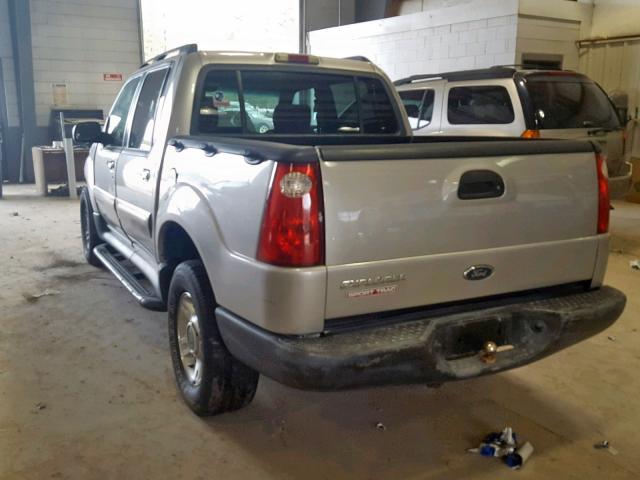 1FMZU67E32UD06147 - 2002 FORD EXPLORER S SILVER photo 3